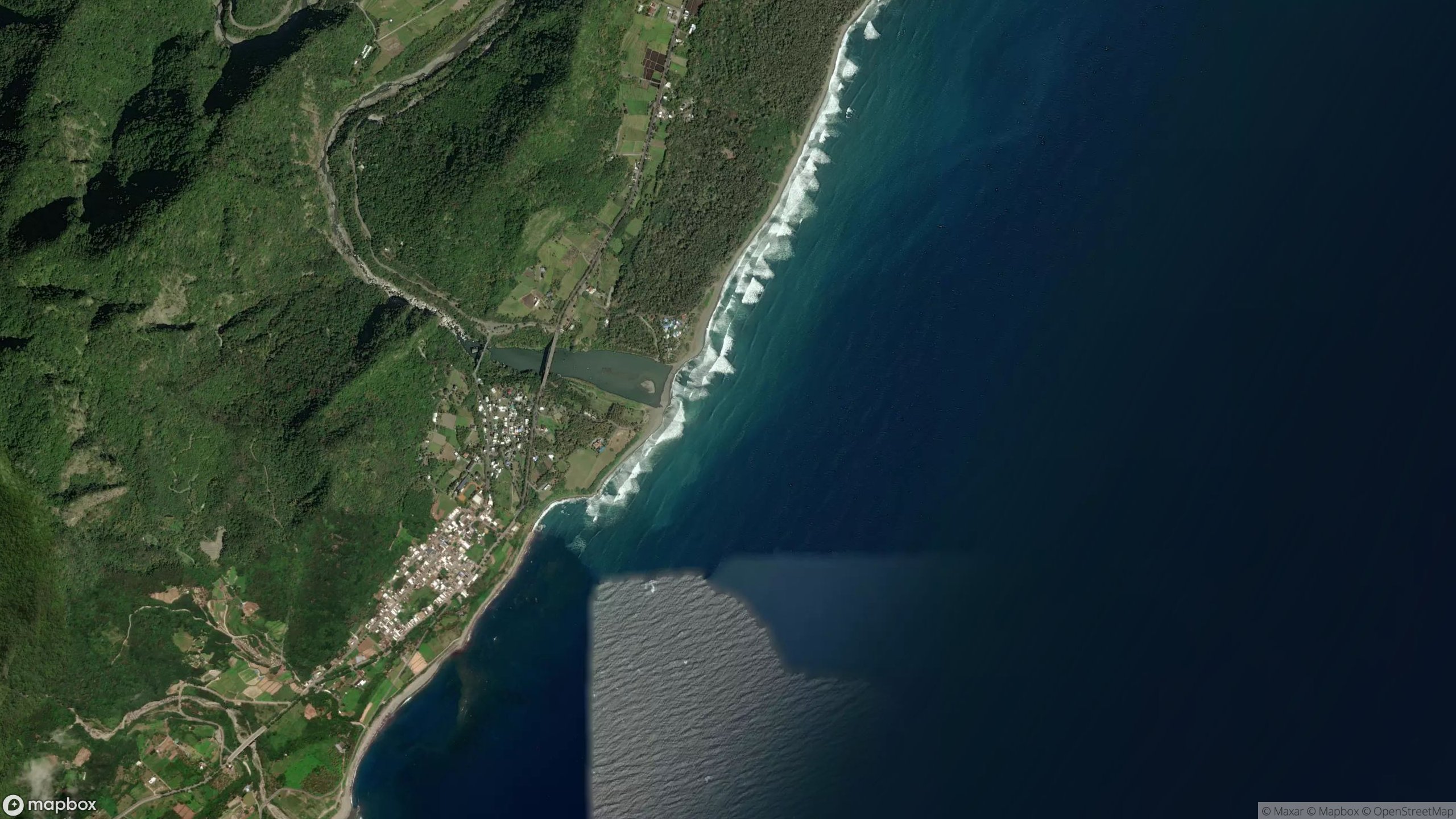 Surf scene from Taitung.