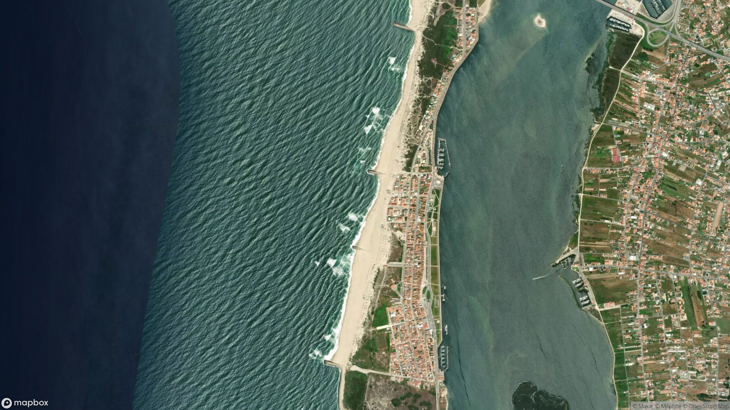 Surf scene from Zona Centro Portugal.