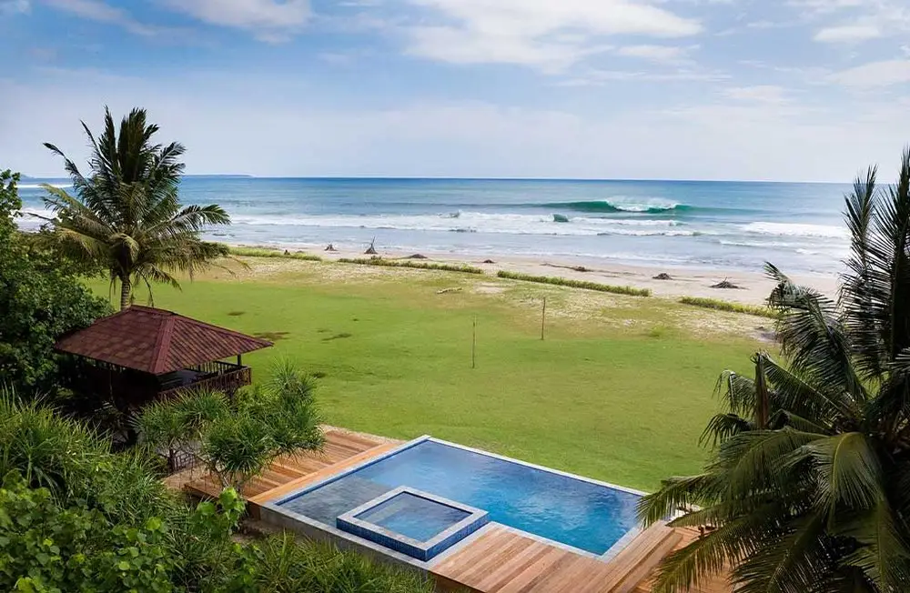 Aura Surf Resort