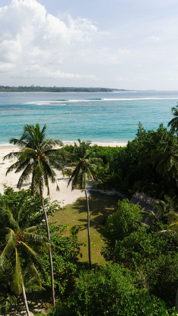 Awera Island Surf Camp
