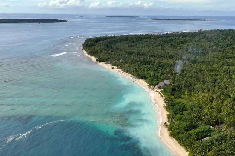 Hidden Bay Resort Mentawais