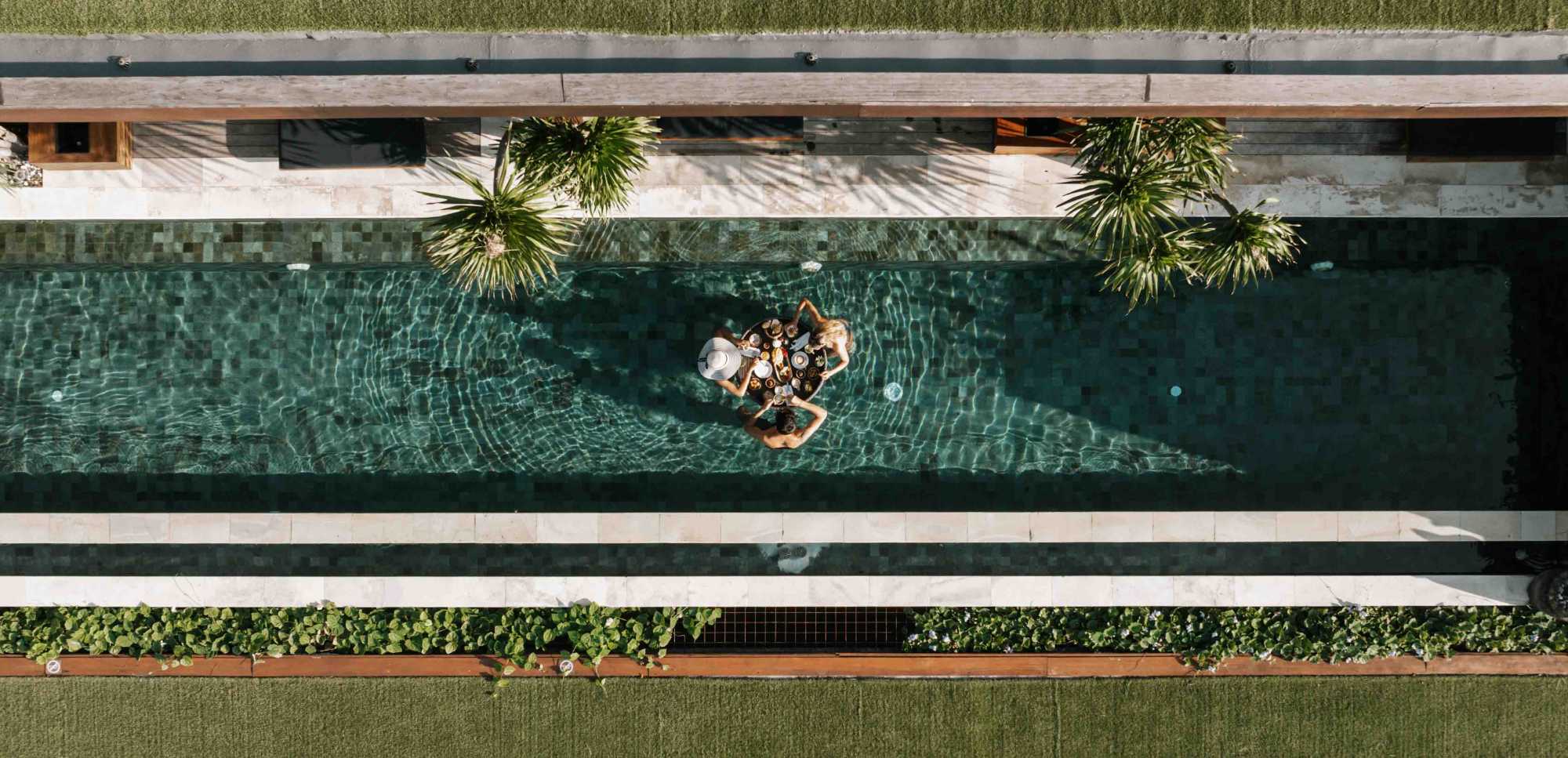 Hotel Komune and Beach Club Bali photo 2