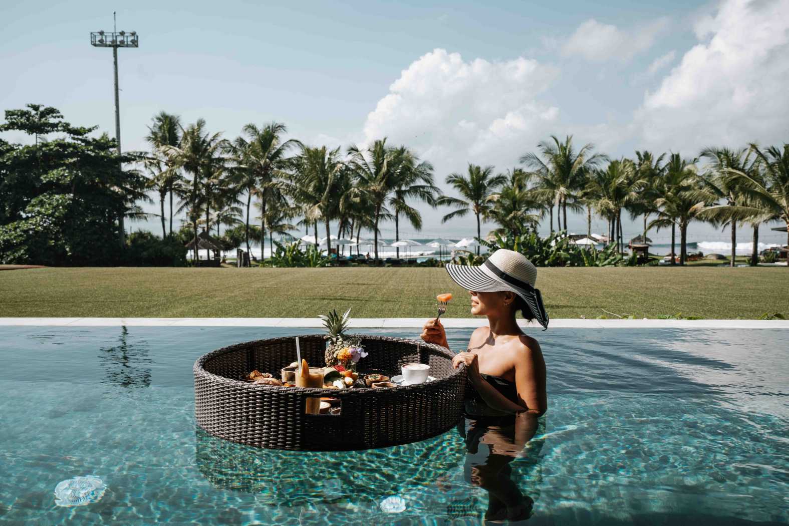 Hotel Komune and Beach Club Bali photo 5